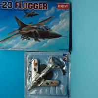 Lotto nuovo aviazione 2 modelli scala 1:100+1/144