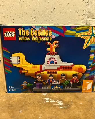 Lego 21306 The Beatles Yellow Submarine