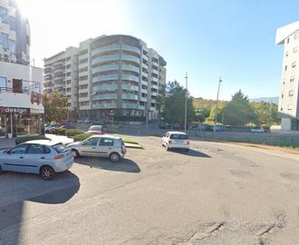 LAVORATRICI/STUDENTESSE STANZE - ROGES Metropolis