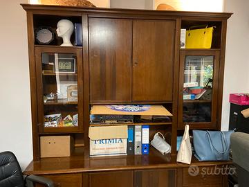 Parete attrezzata in legno