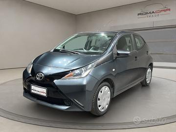 TOYOTA Aygo 1.0 VVT-i 69 CV 5 porte x-cite