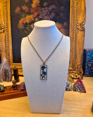 collana con fiori secchi 