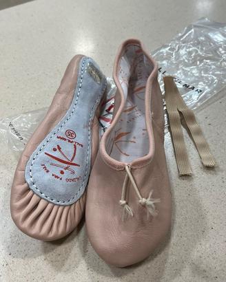 Scarpe da ballo rosa. Nuove. Disponibili in tutte