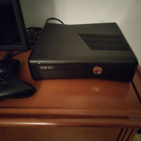 Xbox 360 e Kinect con giochi