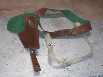 Fondina da spalla in cuoio