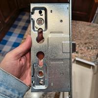 Serratura tagliafuoco antipanico Nemef Assa Abloy 