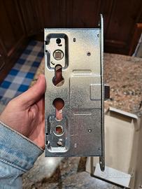 Serratura tagliafuoco antipanico Nemef Assa Abloy 