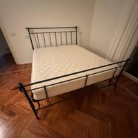 Letto matrimoniale