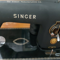 Antica macchina da cucire SINGER