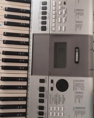 Tastiera Yamaha E 413 