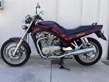 SUZUKI VX 800