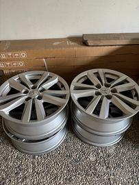 Cerchi in Lega 17 pollici Mitsubishi Nissan