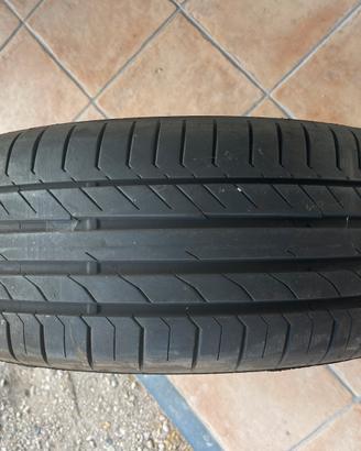 4 pneumatici 235/45R19 95V