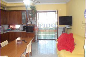 Appartamento di 195 mq con box auto