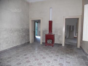 Palazzo storico del '900 - Casarano (LE)