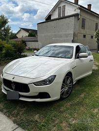 auto   pari al nuovo