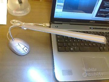 Lampada da tavolo tipo mouse