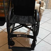 Sedia a rotelle superleggera halley nuova