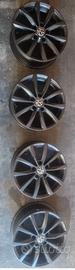 4 cerchi grigi in lega da 17  golf 7