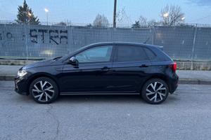 Polo VI 2022 1.0 tsi R-Line 95cv