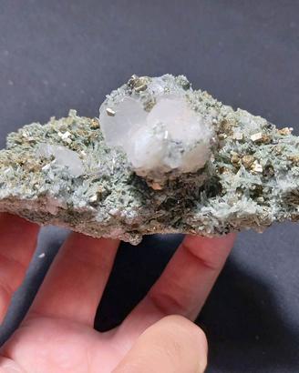 AUG17.11 PIRITE, Quarzo, CALCITE (Gavorrano, Itali
