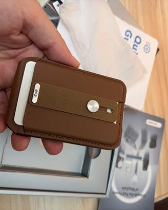 ESR Geo Wallet Stand MagSafe Find My Caramel