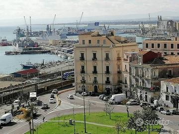 Panoramico Appartamento 2,5 vani Catania P.zza dei