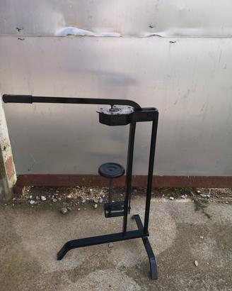 tappatrice per tappi sughero