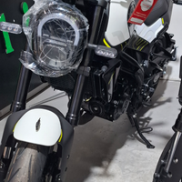 Benelli Leoncino 125