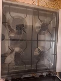 Cucina acciaio 4 fuochi smeg
