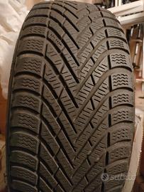 Gomma auto invernale