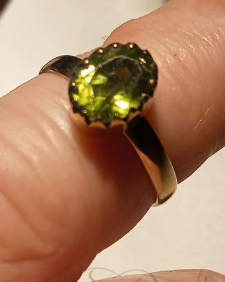 anello con PERIDOTO 