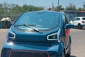 Xev Yoyo Premium iva esposta km 0 garanzia 24 mesi