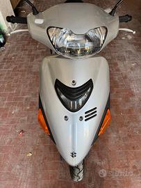 Suzuki AN 150 - 1999