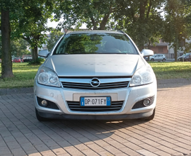 Opel astra benzina