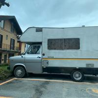 Camper Ford Mansardato