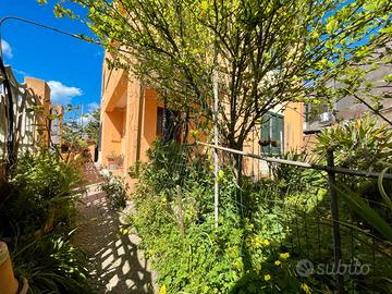 Casa indipendente 4 camere da letto