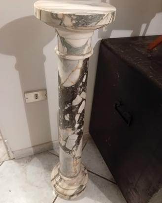 Colonna marmo di Carrara