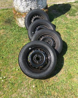 cerchi ferro + gomme 165/70 R13