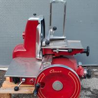 Affettatrice a Volano OMAS