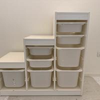 Mobile ikea con contenitori