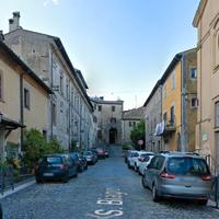 Sacrofano accogliente monolocale arredato