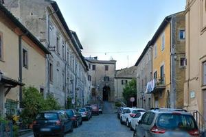 Sacrofano accogliente monolocale arredato