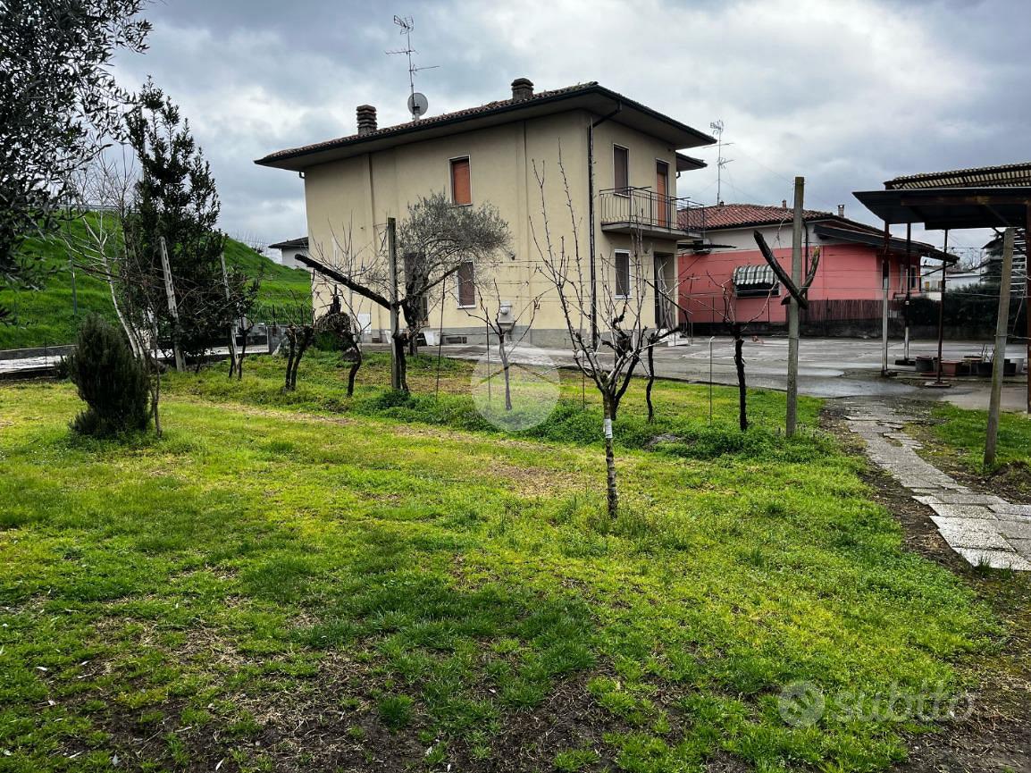 3 LOCALI A CAPRIANO DEL COLLE - Vista 5