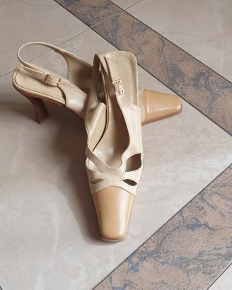 Sandali, scarpe da donna in svendita