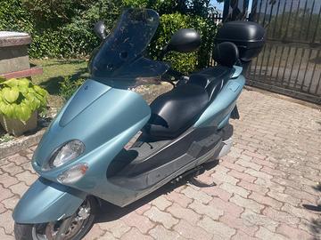 Yamaha Majesty 180  – con bauletto