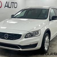 VOLVO V60 Cross Country D3 Geartronic Momentum