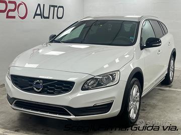 VOLVO V60 Cross Country D3 Geartronic Momentum