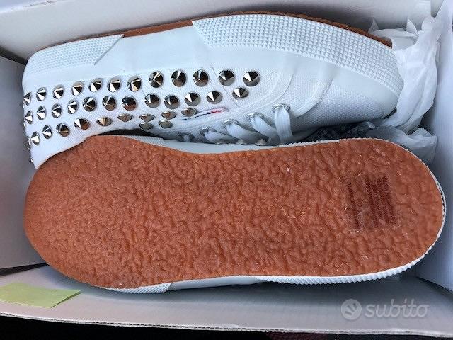 Superga bianche shop con borchie