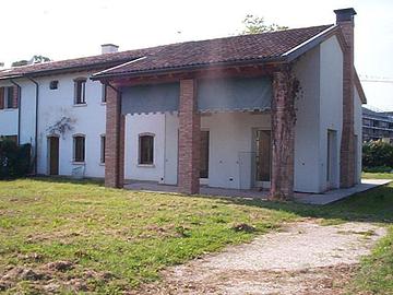 Bifamiliare a Fiesso d'Artico